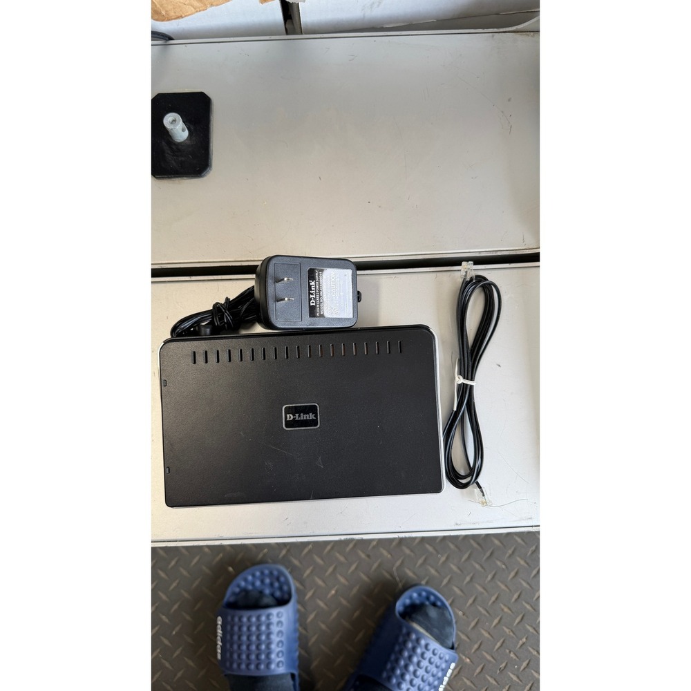 D-Link DGS-2208 8-Port Desktop Gigabit Switch Black Silver Network‎ Hub